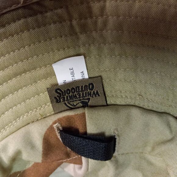 Camo Fishing Hat with Lures - Picture 3 of 8